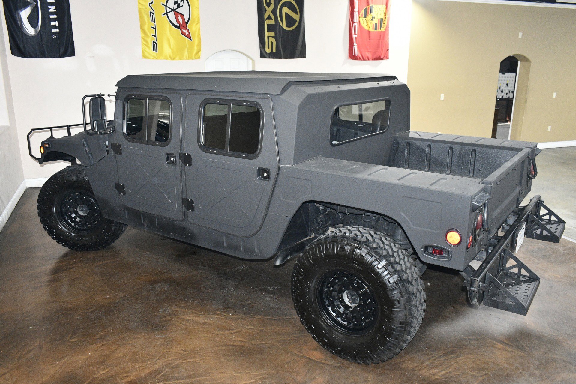 Used 1990 HUMMER H1 image 74
