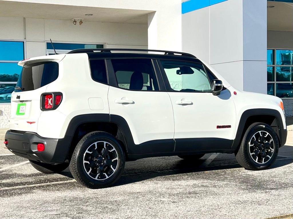 Used 2023 Jeep Renegade Trailhawk image 4