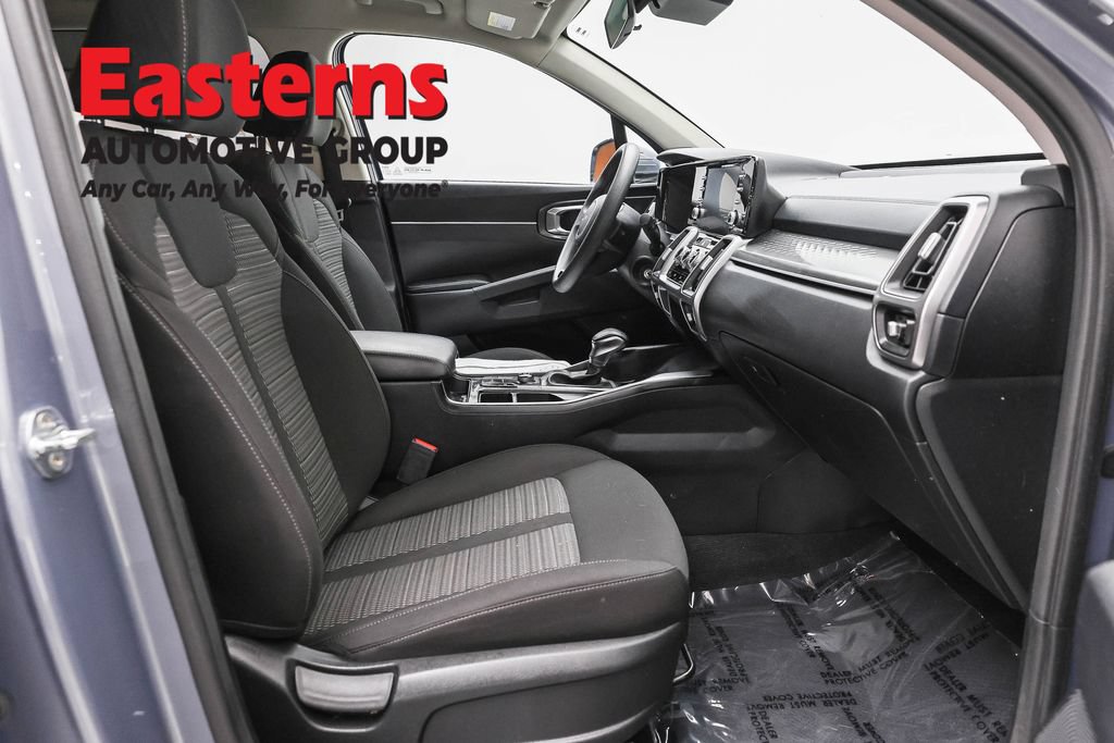 Used 2022 Kia Sorento LX FWD image 23