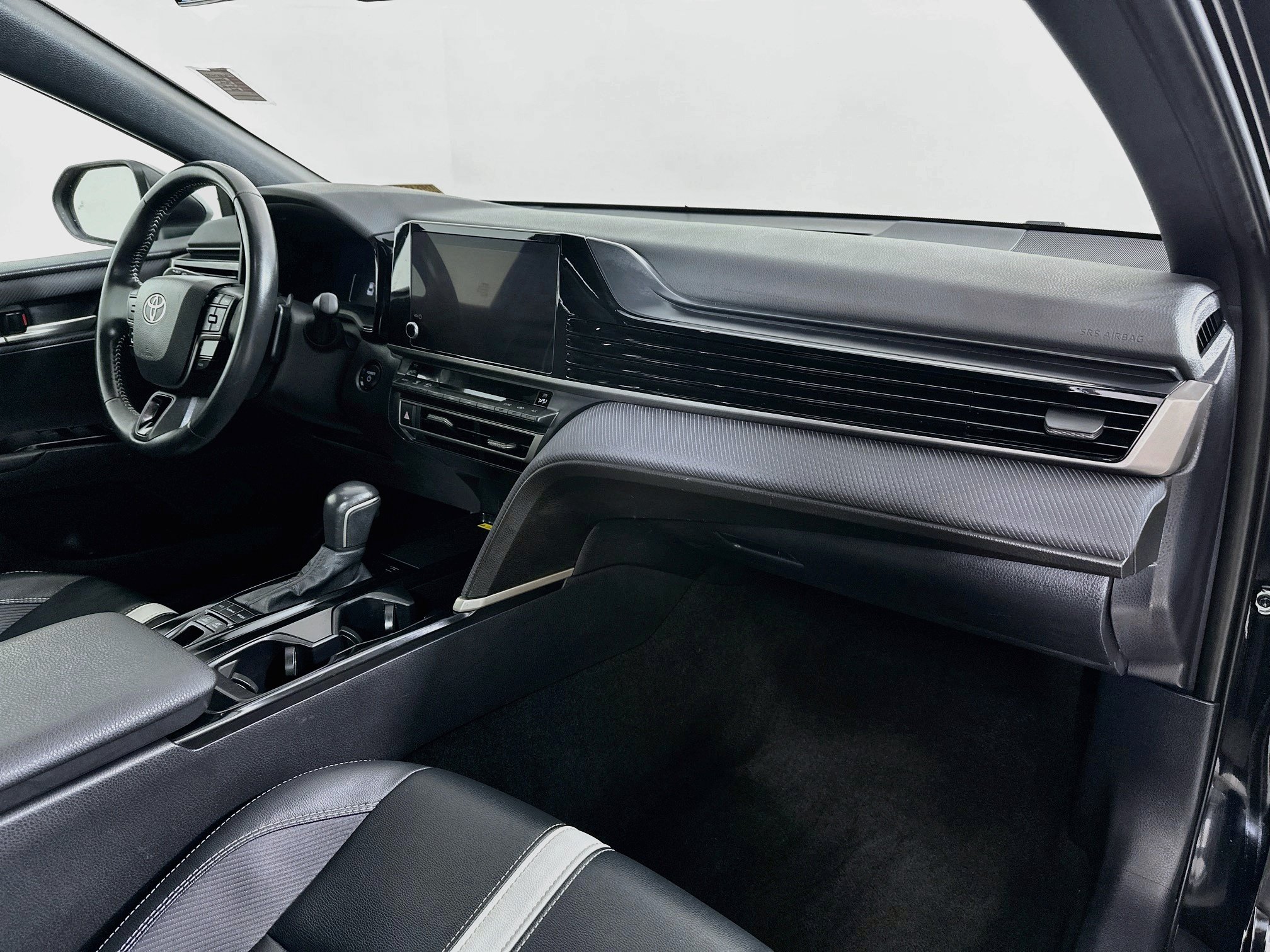 Certified 2025 Toyota Camry SE FWD image 26