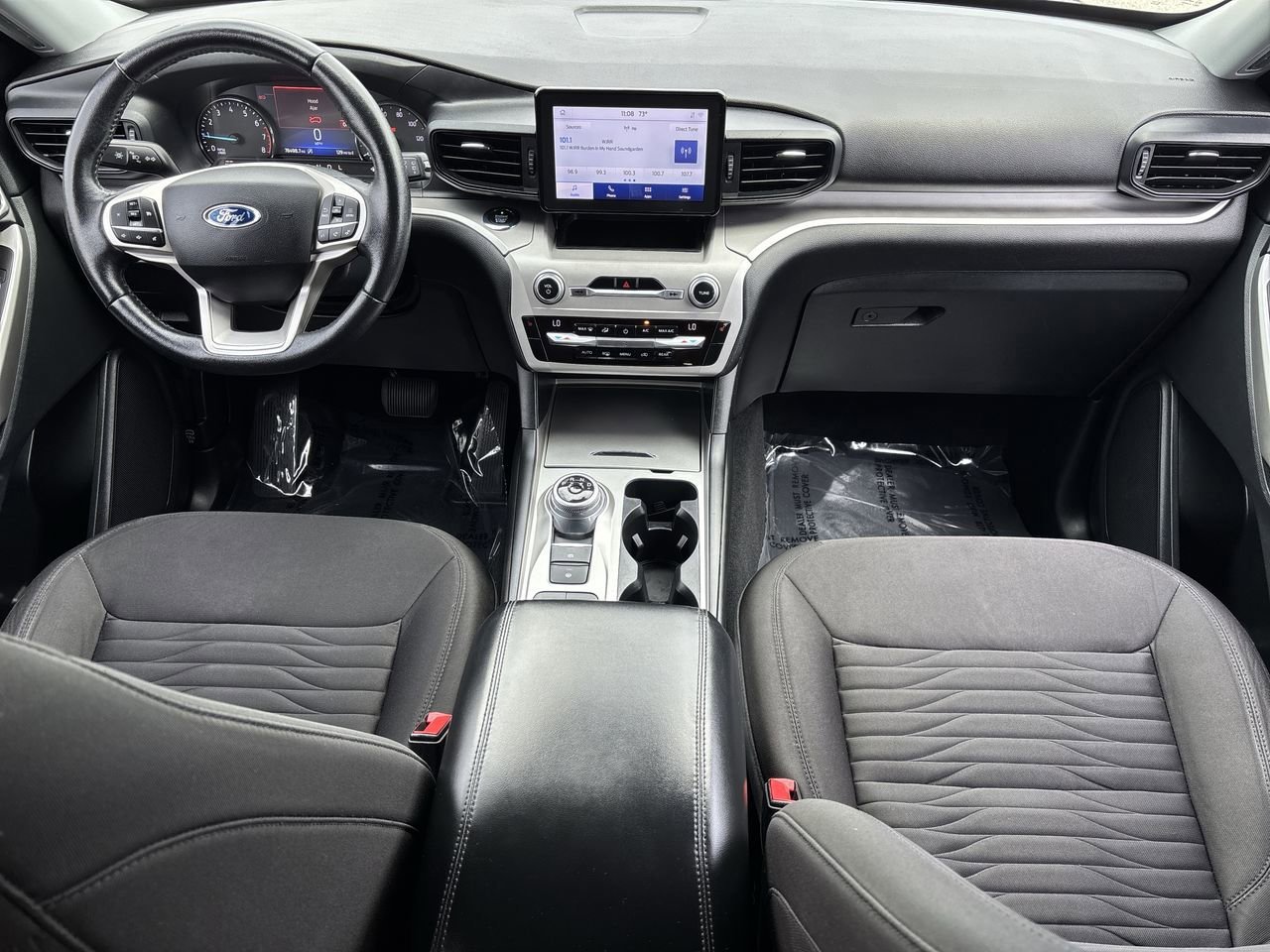 Used 2021 Ford Explorer XLT image 13