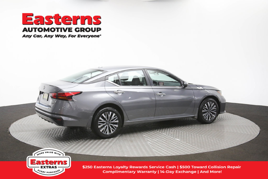 Used 2023 Nissan Altima 2.5 SV AWD/4WD image 43
