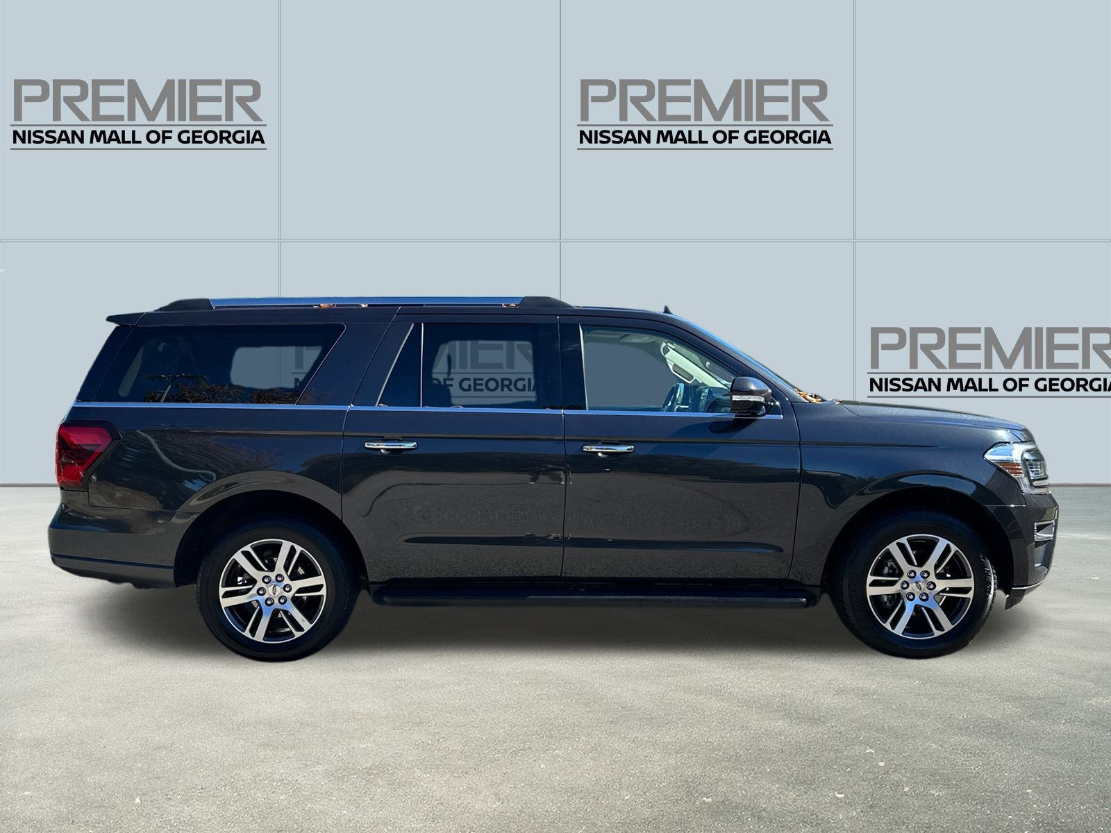 Used 2024 Ford Expedition Max Limited image 4