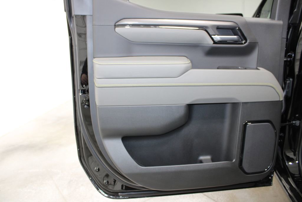 New 2026 Chevrolet Silverado 1500 ZR2 image 31