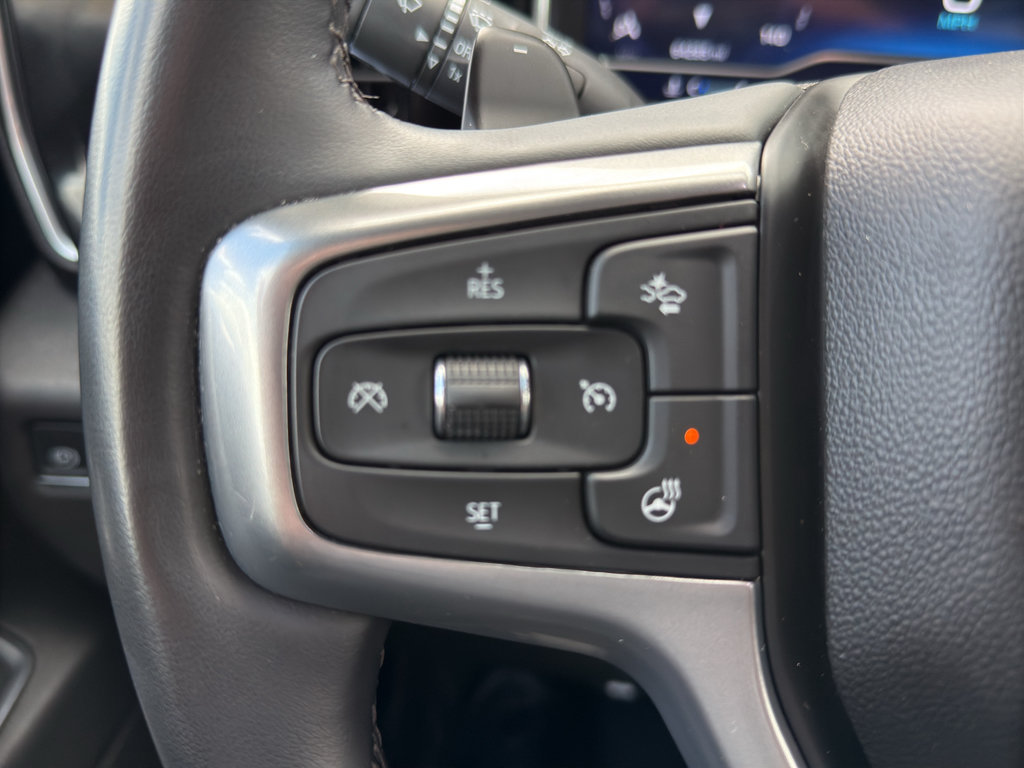 Used 2023 Chevrolet Silverado 1500 RST w/ Z71 Off-Road Package AWD/4WD image 21