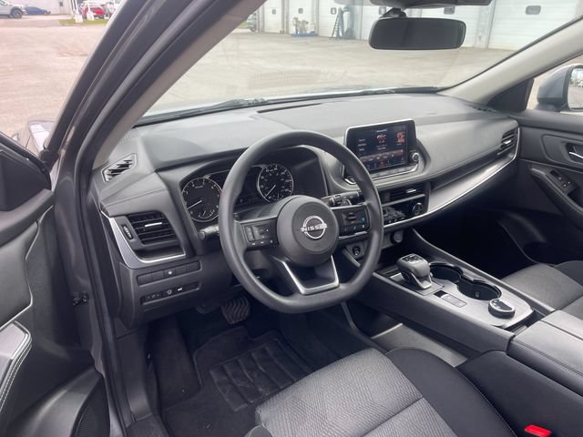 Used 2024 Nissan Rogue SV AWD/4WD image 11