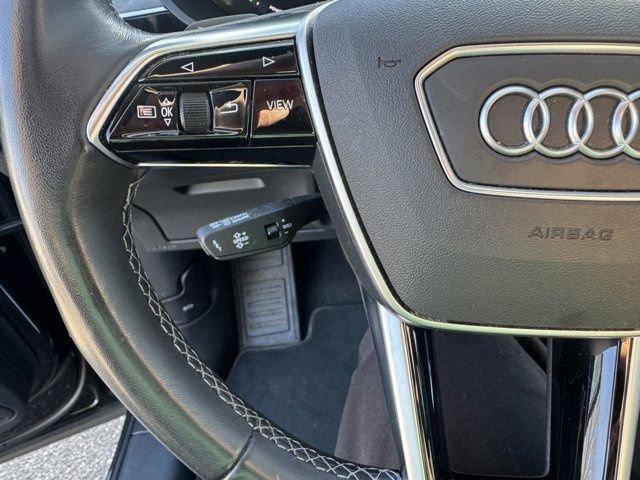 Used 2023 Audi e-tron Premium Plus image 22