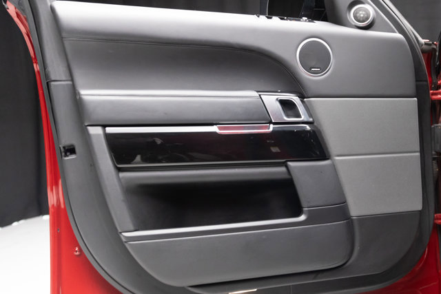 Used 2020 Land Rover Range Rover Sport HST image 39