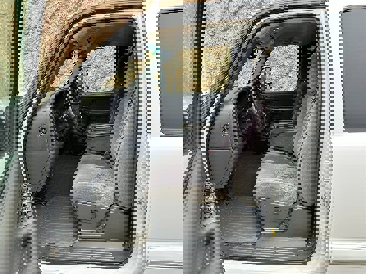 Used 2007 Chevrolet Silverado 2500 LT w/ Heavy-Duty Power Package image 11