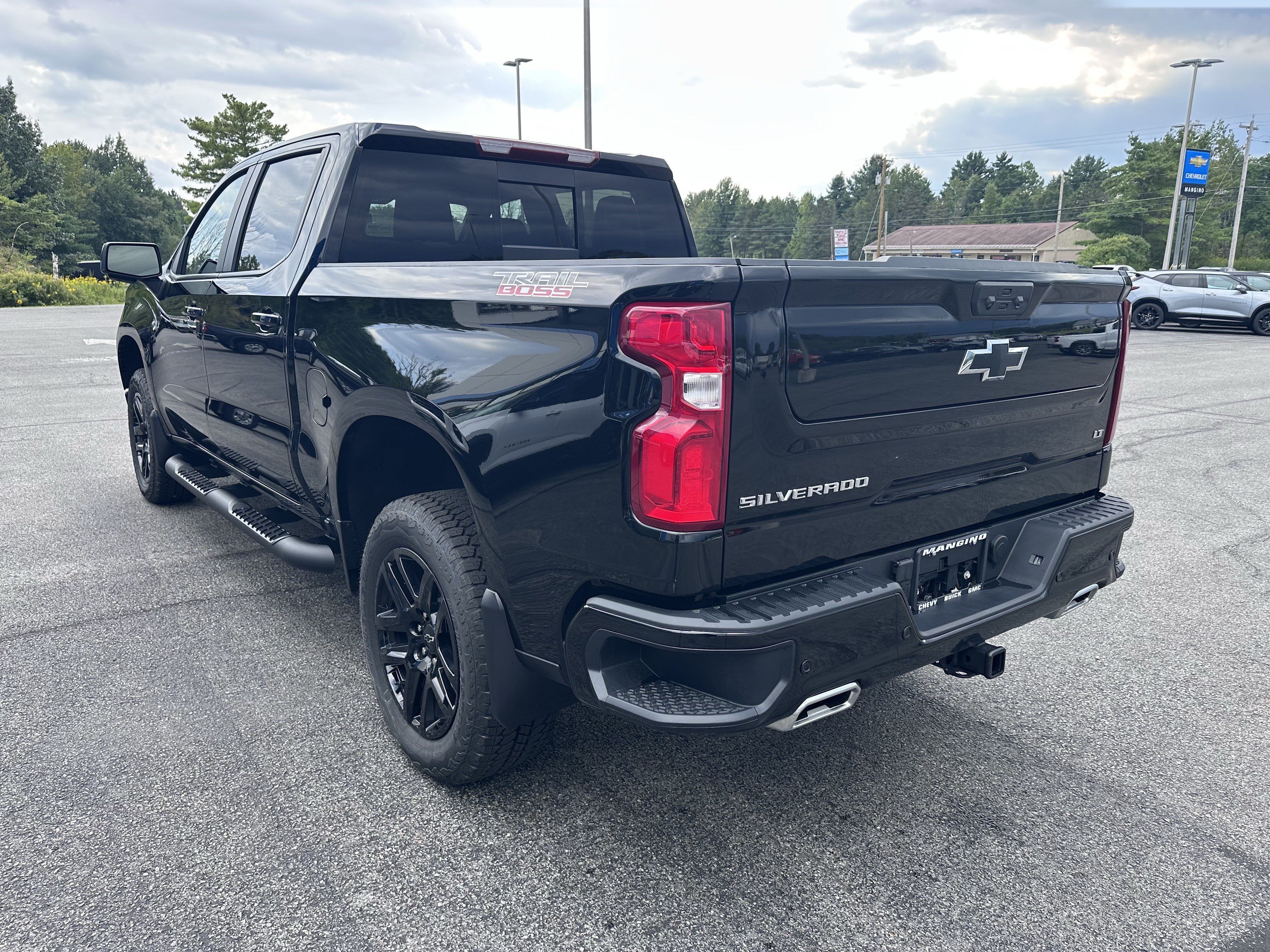 New 2026 Chevrolet Silverado 1500 LT Trail Boss w/ LT Trail Boss Premium Package AWD/4WD image 7