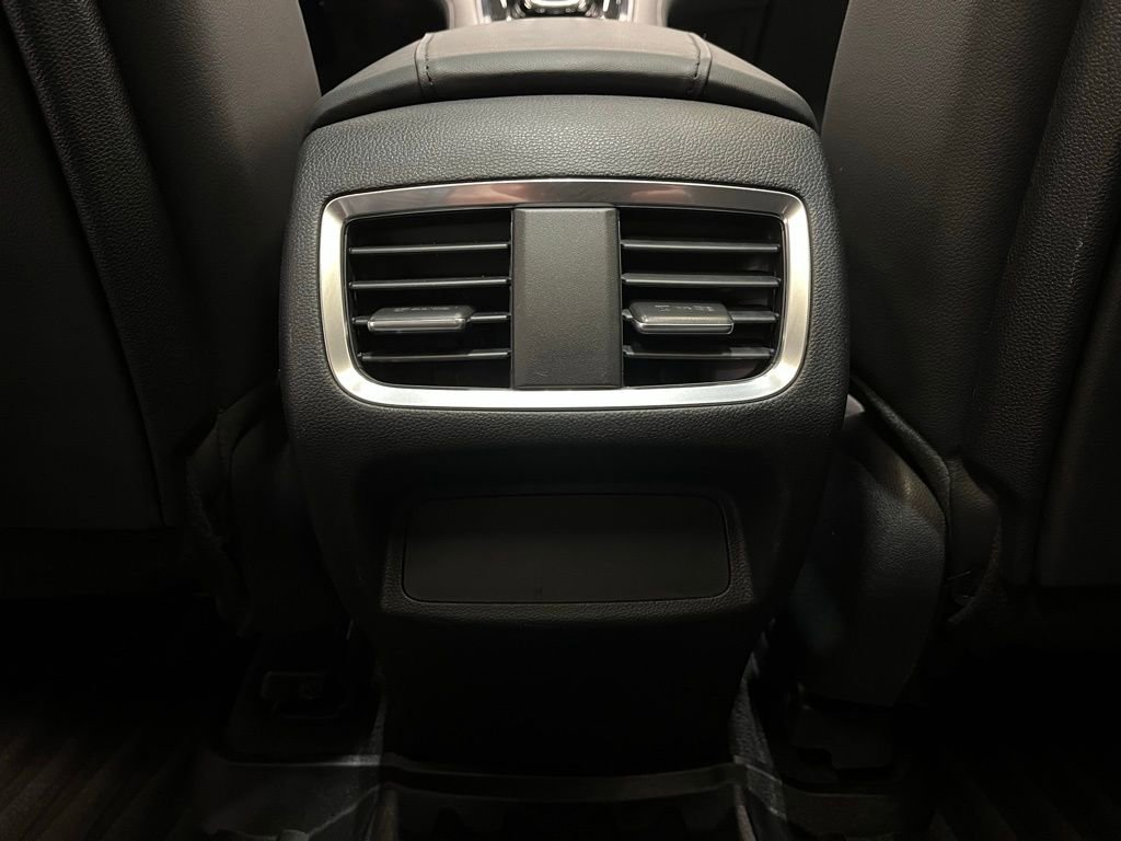 Used 2024 Acura RDX SH-AWD image 16