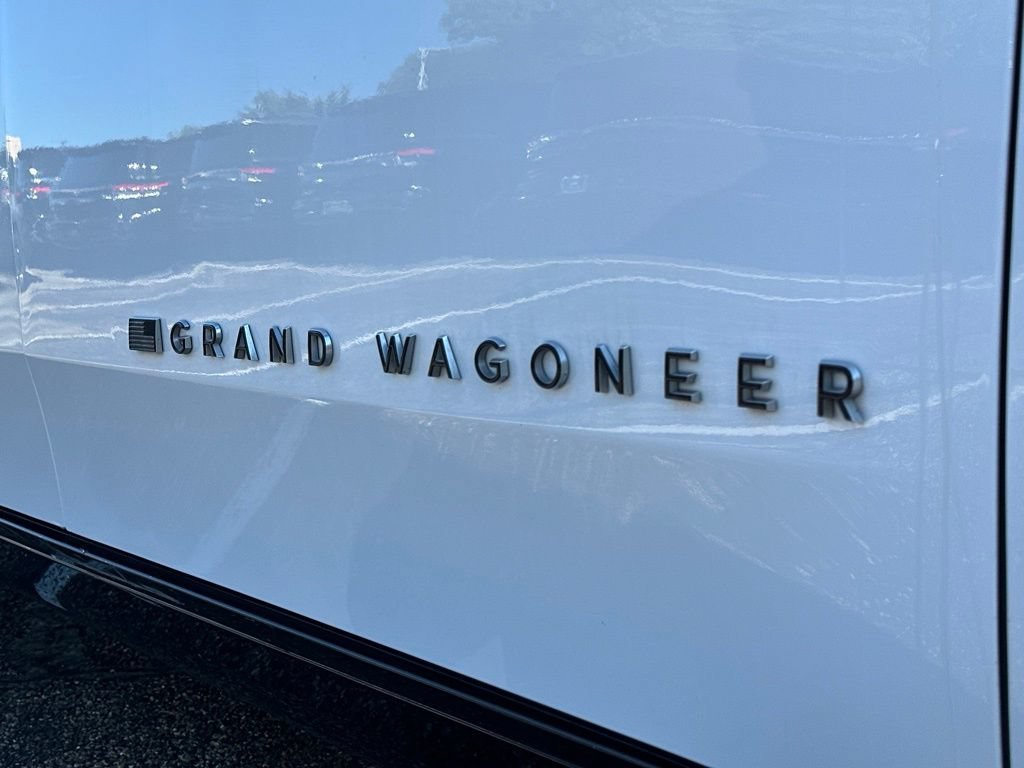 Used 2024 Jeep Grand Wagoneer L Series II w/ Quick Order Packagew 28T AWD/4WD image 22