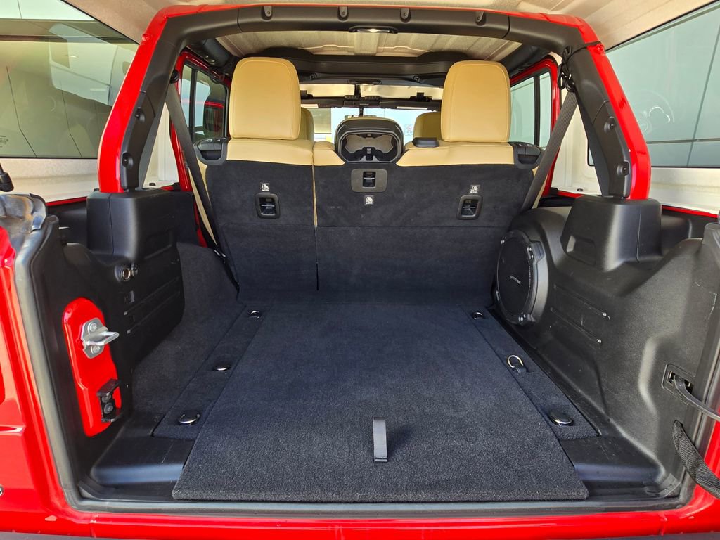 Used 2018 Jeep Wrangler Unlimited Rubicon image 32