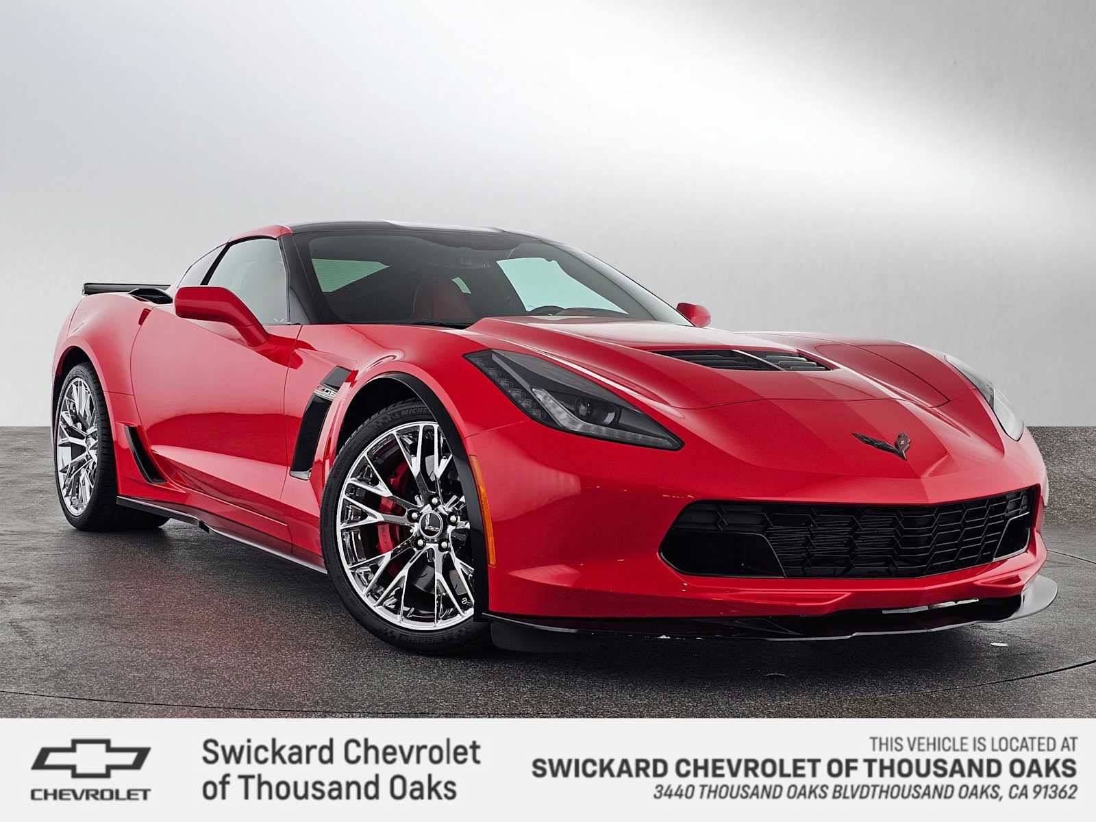 Used 2015 Chevrolet Corvette Z06 w/ 3LZ Preferred Equipment Group image 1