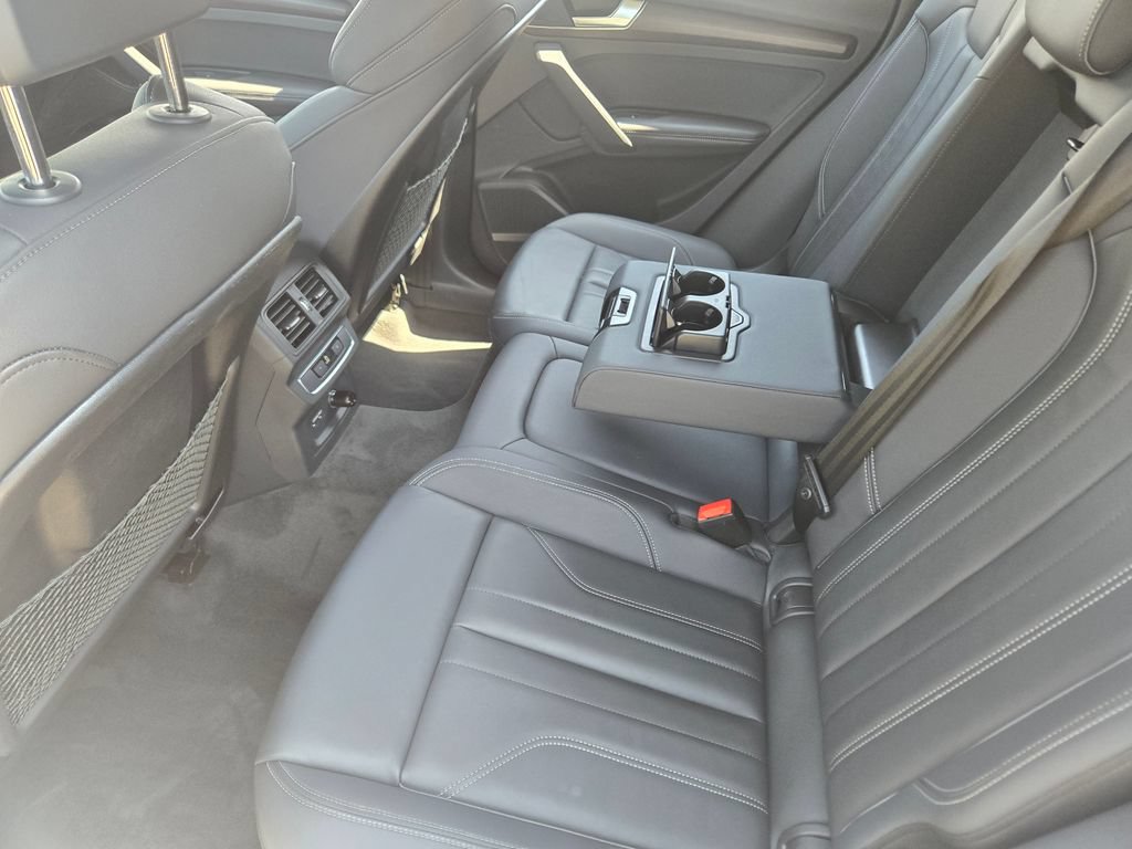 Certified 2024 Audi Q5 2.0T Premium Plus AWD/4WD image 40