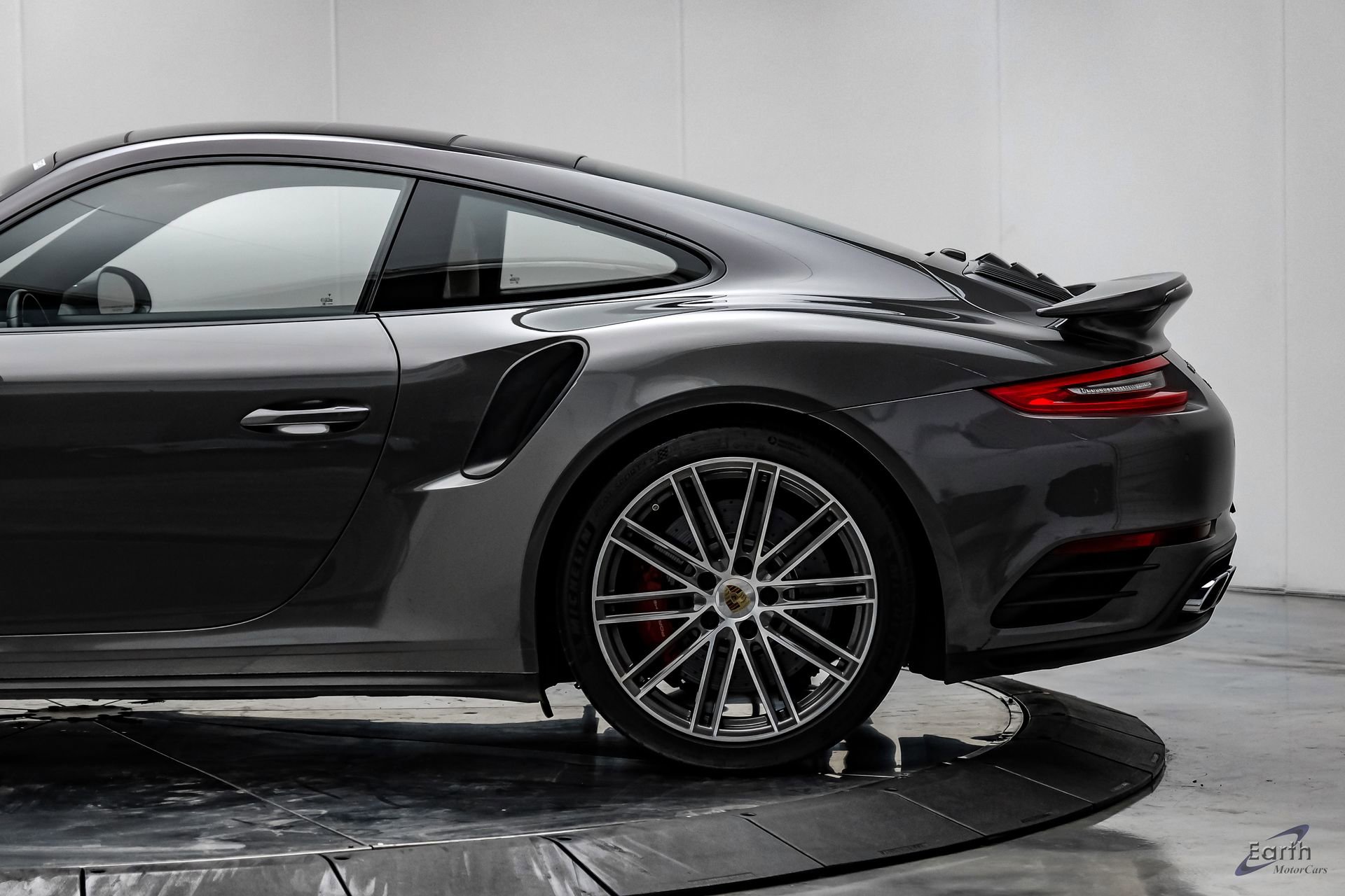 Used 2017 Porsche 911 Turbo image 9