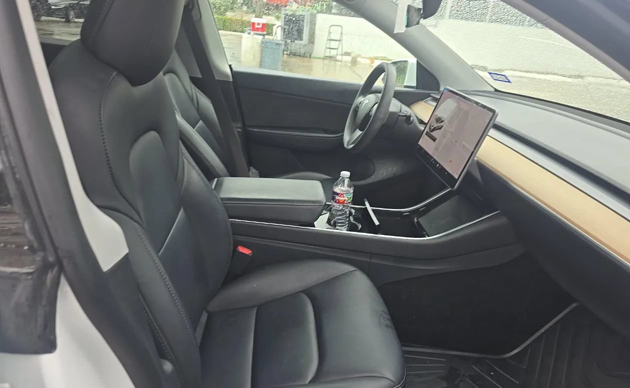 Used 2021 Tesla Model Y Long Range AWD/4WD image 8