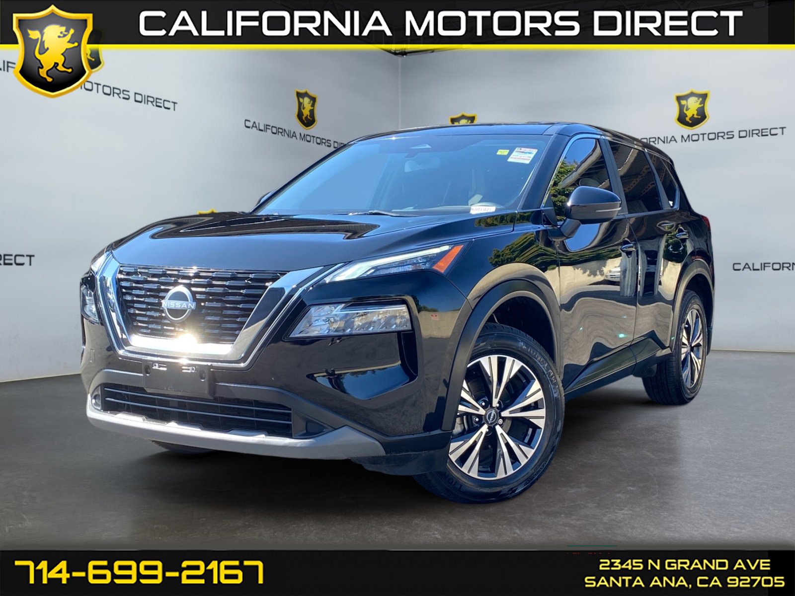 Used 2022 Nissan Rogue SV image 1