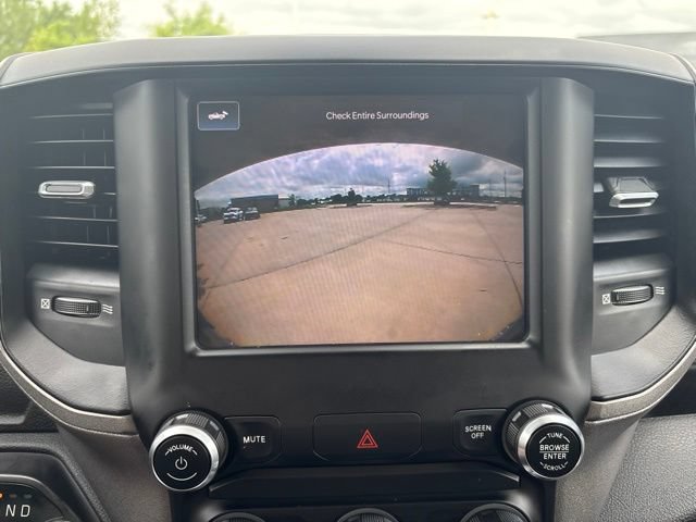 Used 2022 RAM 2500 Tradesman w/ Chrome Appearance Group AWD/4WD image 23
