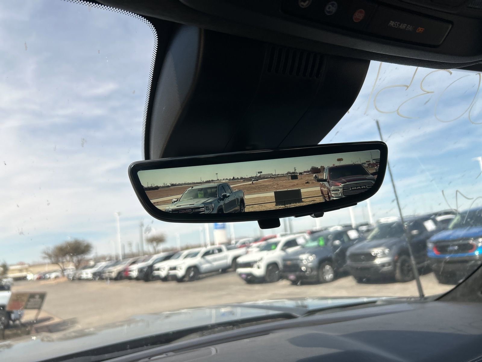 Used 2025 GMC Sierra 2500 Denali Ultimate image 21