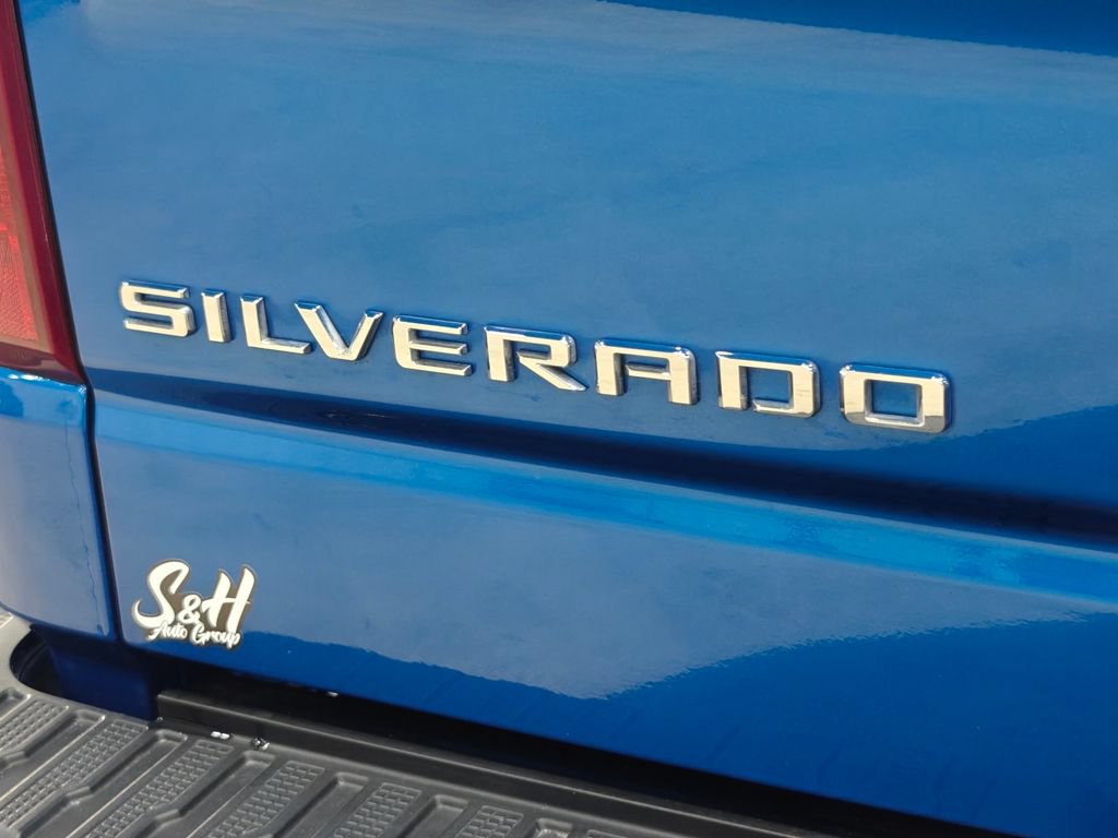 Used 2023 Chevrolet Silverado 1500 LT AWD/4WD image 45