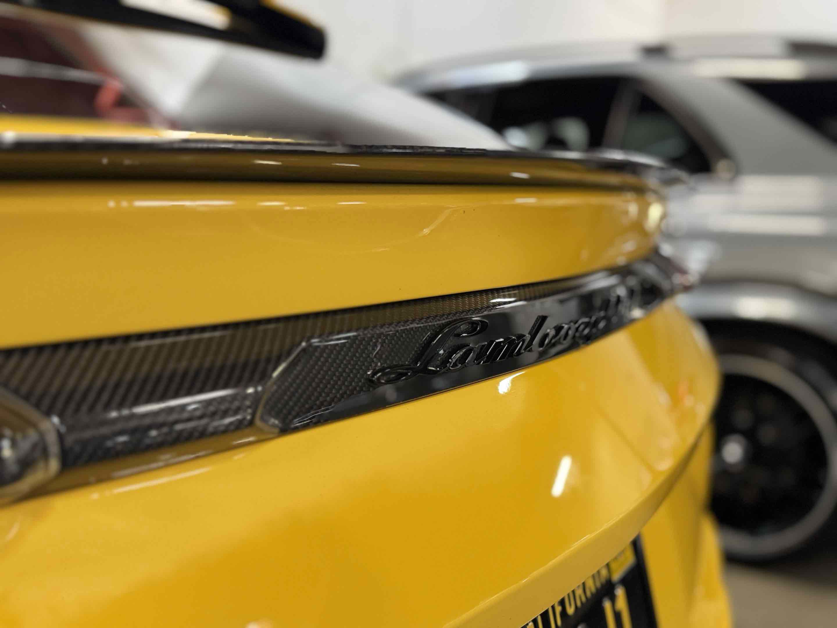 Used 2021 Lamborghini Urus image 8