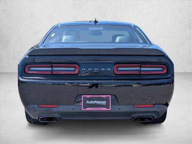 Used 2016 Dodge Challenger R/T Scat Pack w/ Leather Interior Group RWD image 7