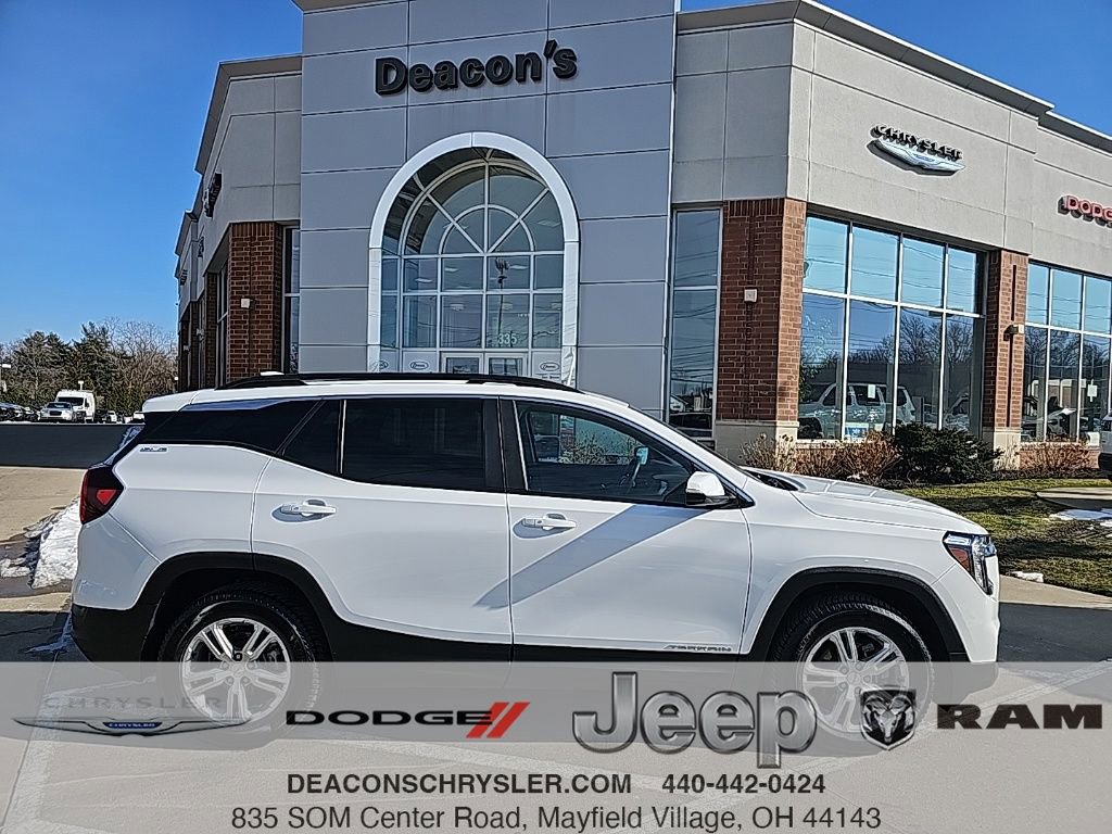 Used 2022 GMC Terrain SLE w/ Driver Convenience Package