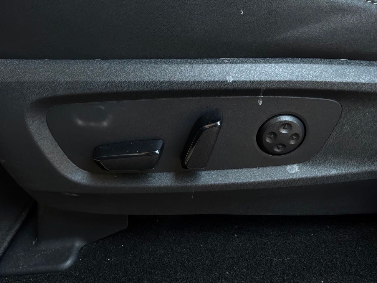 Used 2026 INFINITI QX60 Luxe FWD image 11