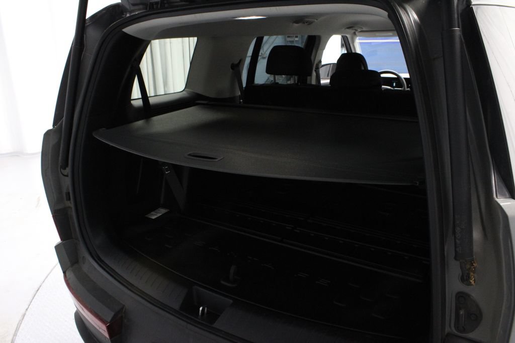 Used 2025 Hyundai Santa Fe SE AWD/4WD image 14