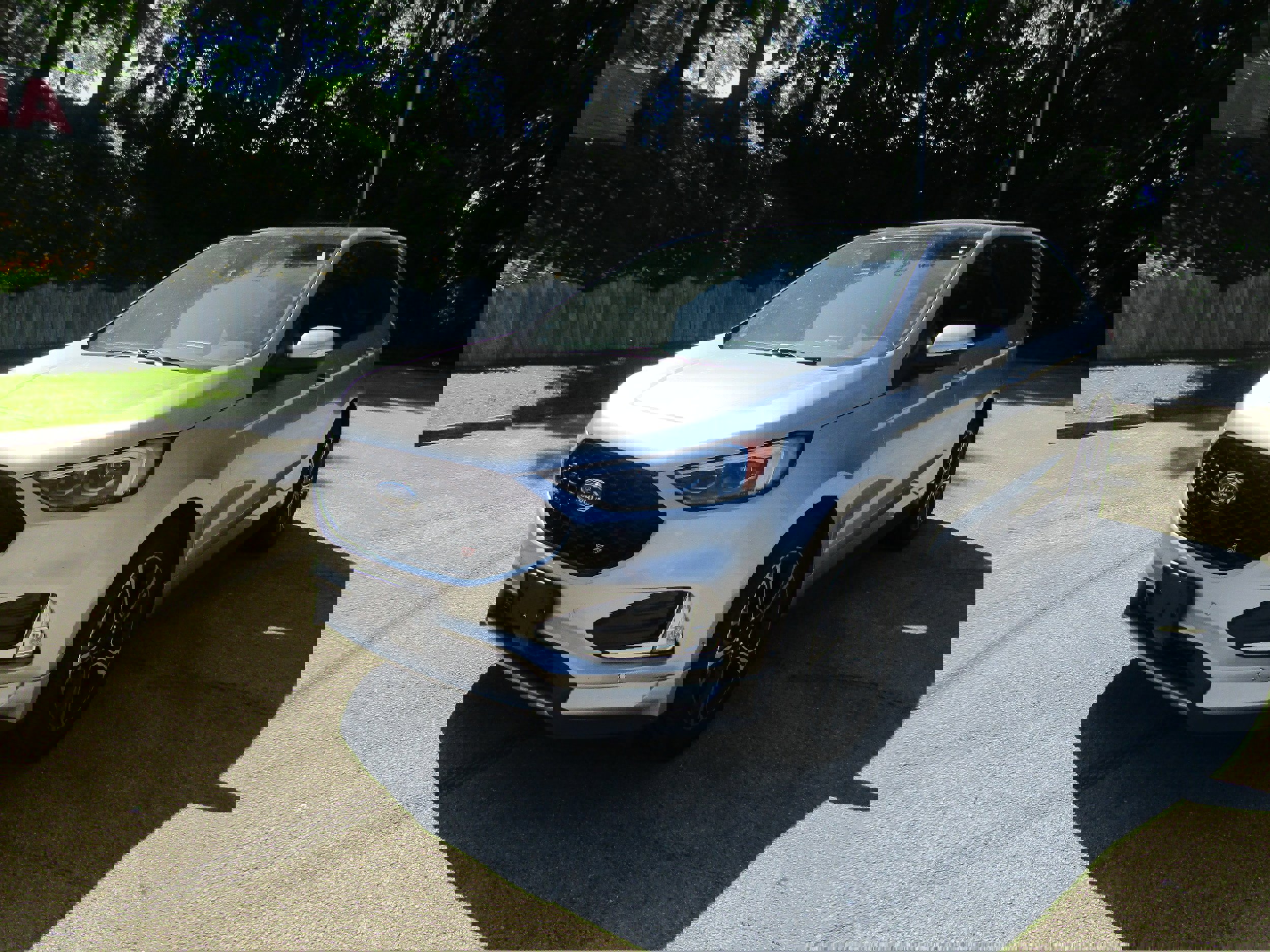 Certified 2022 Ford Edge ST w/ Equipment Group 401A image 10