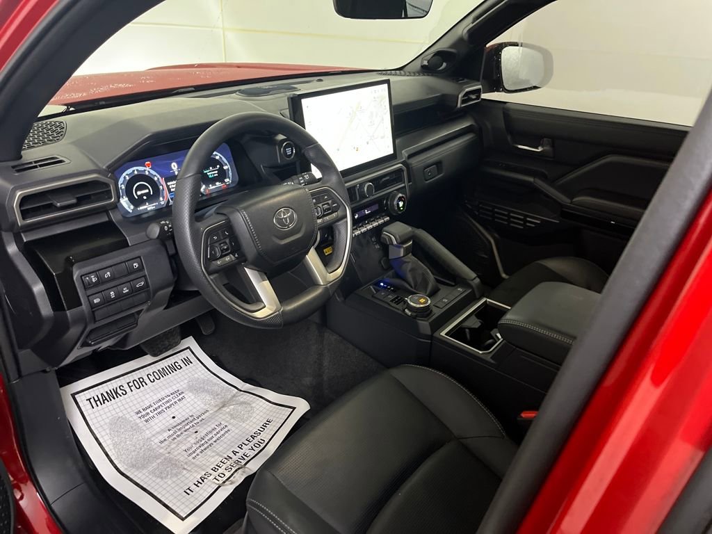 Used 2025 Toyota 4Runner Limited image 25