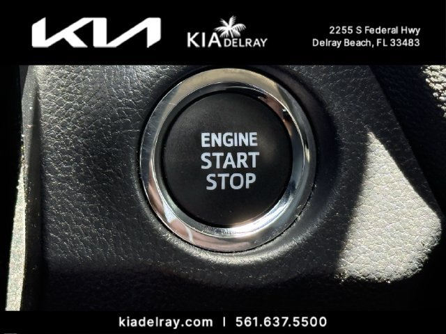 Used 2023 Toyota RAV4 Limited FWD image 32