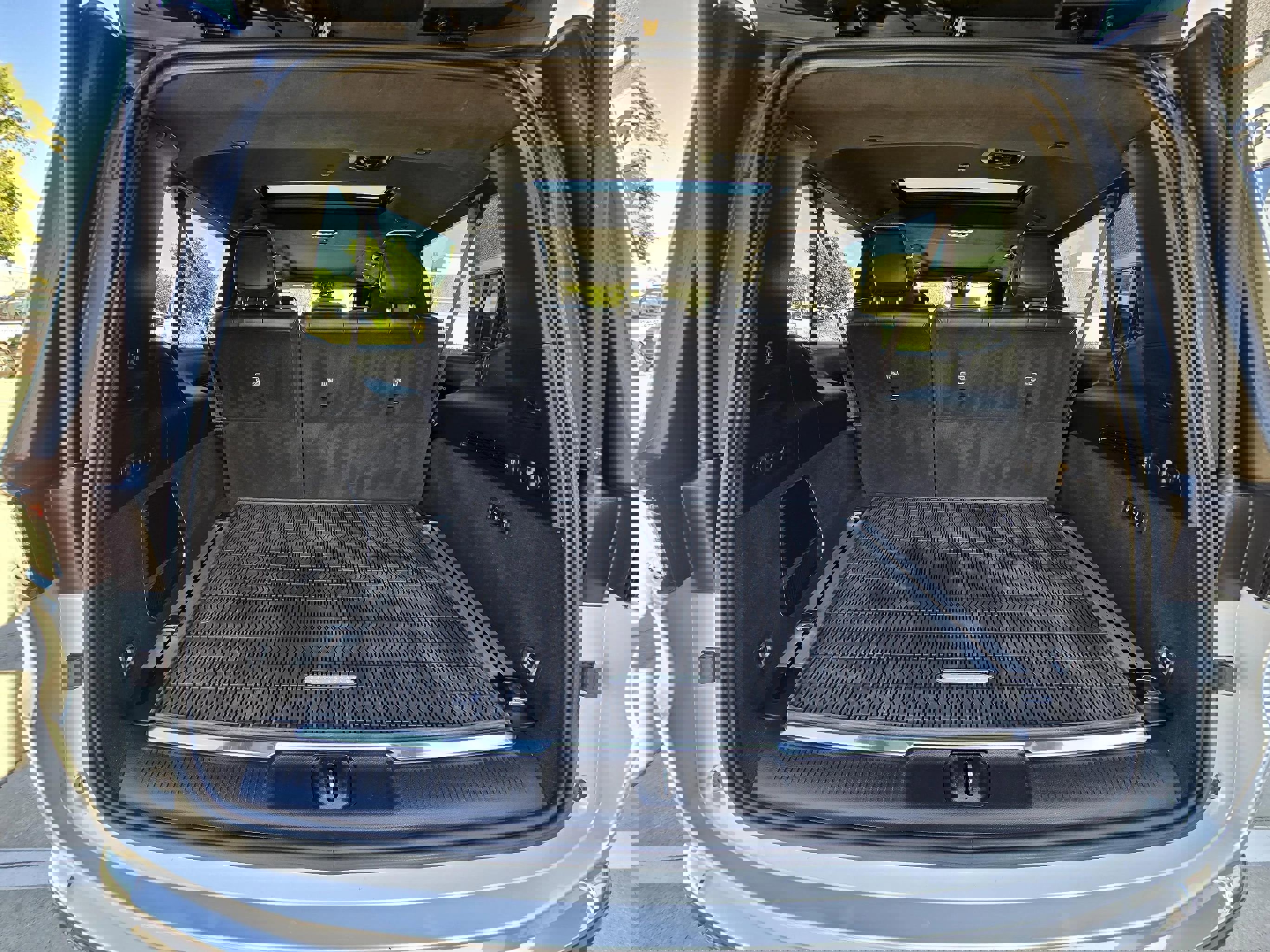 Used 2024 Jeep Grand Wagoneer L Series III image 57