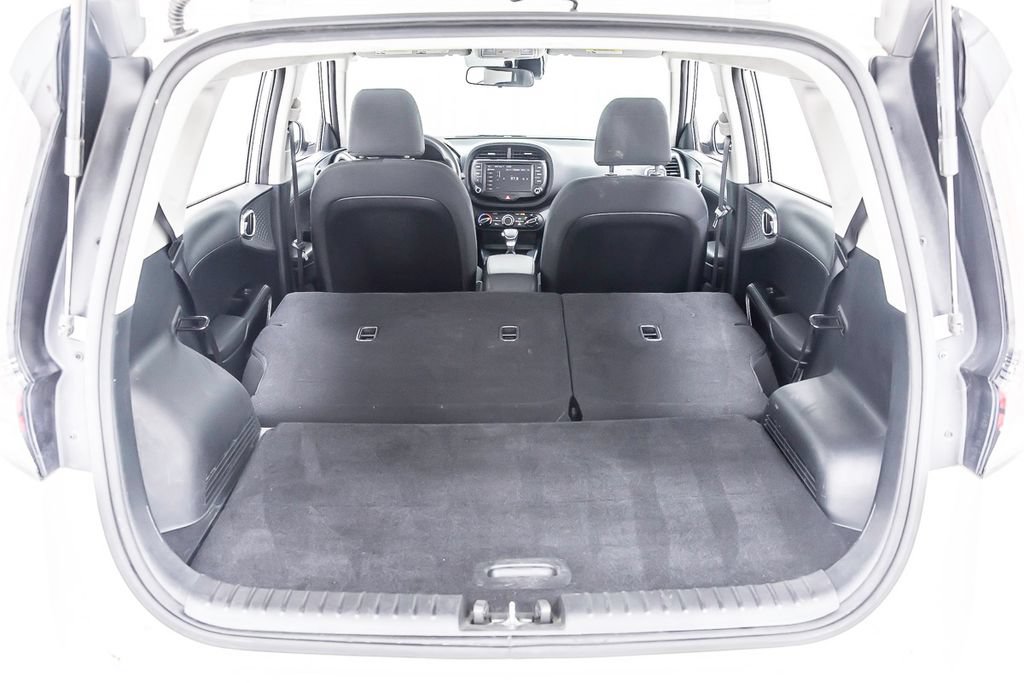 Used 2024 Kia Soul LX w/ Option Group 015 FWD image 38