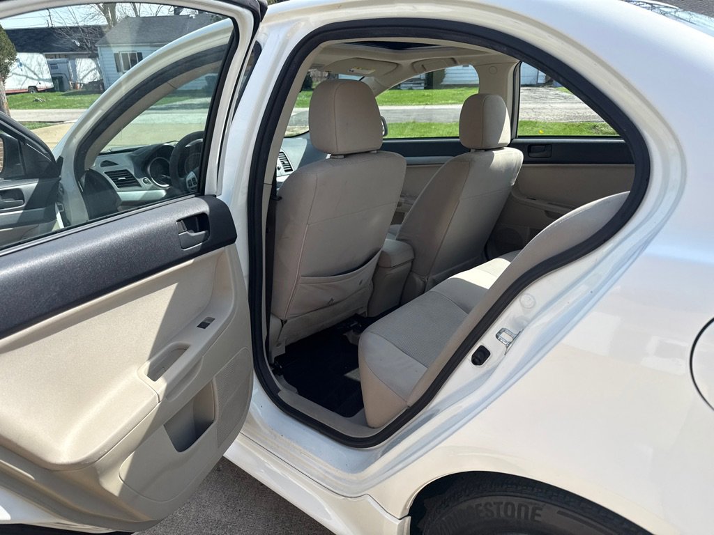 Used 2011 Mitsubishi Lancer ES image 11