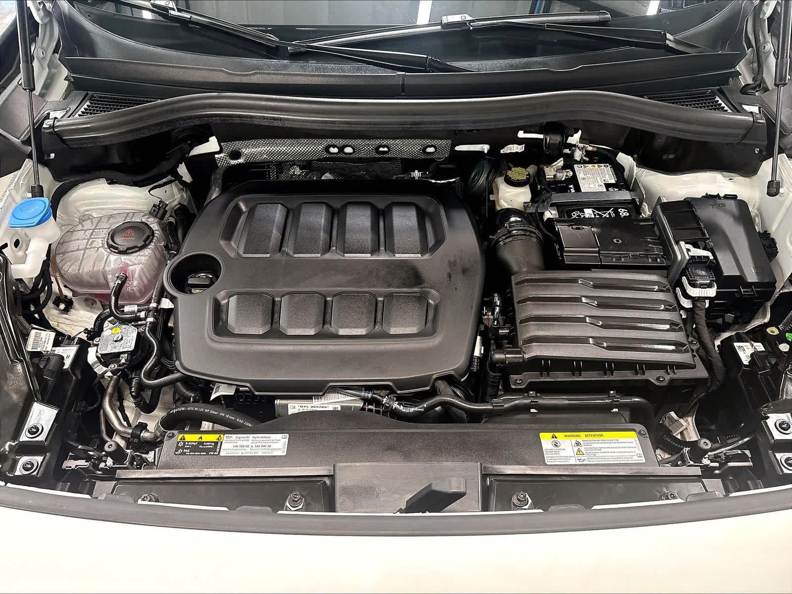 Certified 2026 Volkswagen Tiguan SE R-Line AWD/4WD image 33
