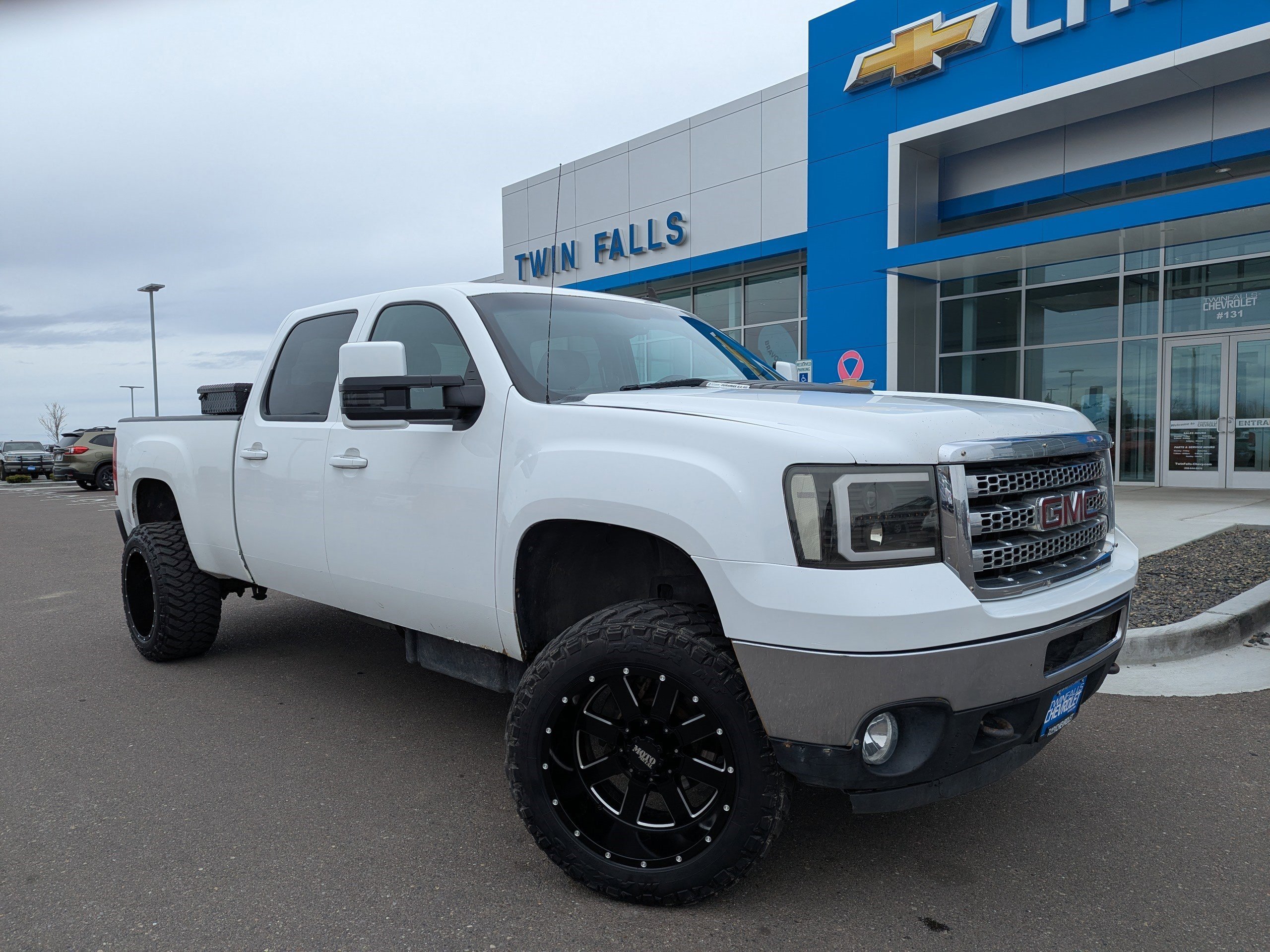 Used 2013 GMC Sierra 2500 SLT AWD/4WD image 1