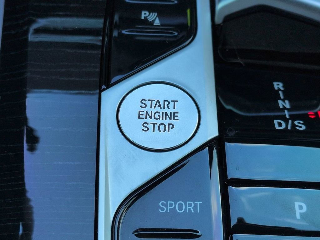 Certified 2024 BMW X5 xDrive40i w/ M Sport Package image 30