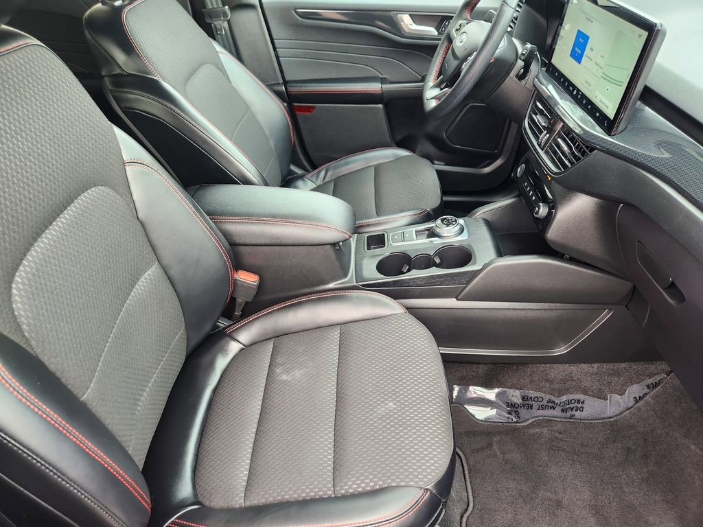 Used 2024 Ford Escape ST-Line Select w/ Tech Pack #1 image 5