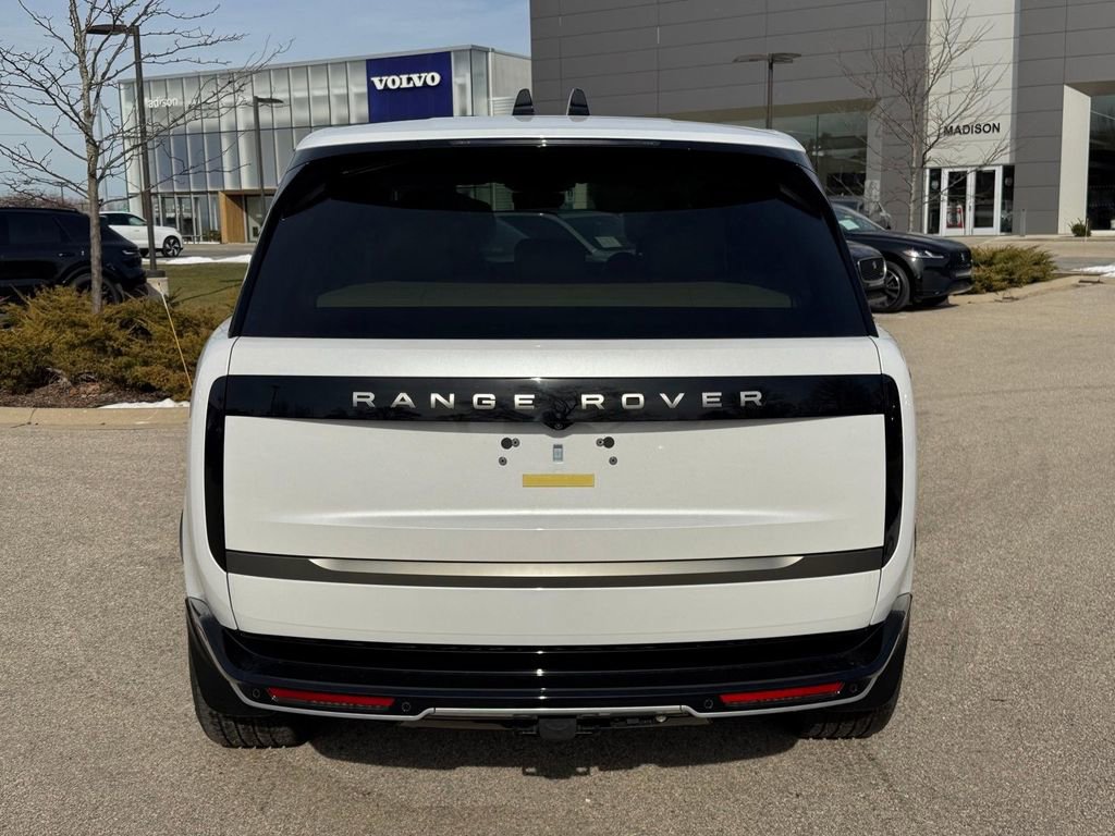 New 2026 Land Rover Range Rover SE image 3