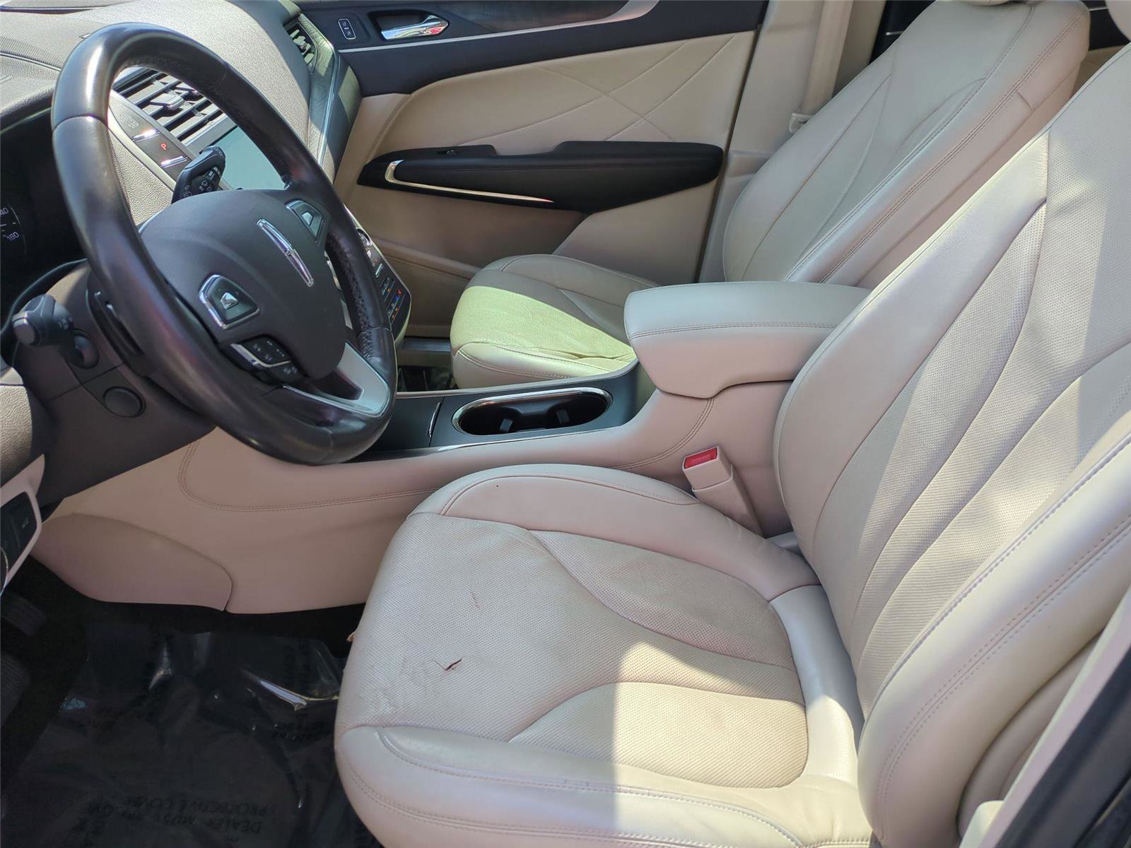 Used 2019 Lincoln MKC Reserve image 16