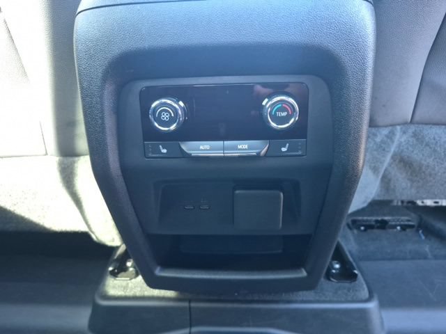 Used 2024 Chevrolet Traverse RS AWD/4WD image 20