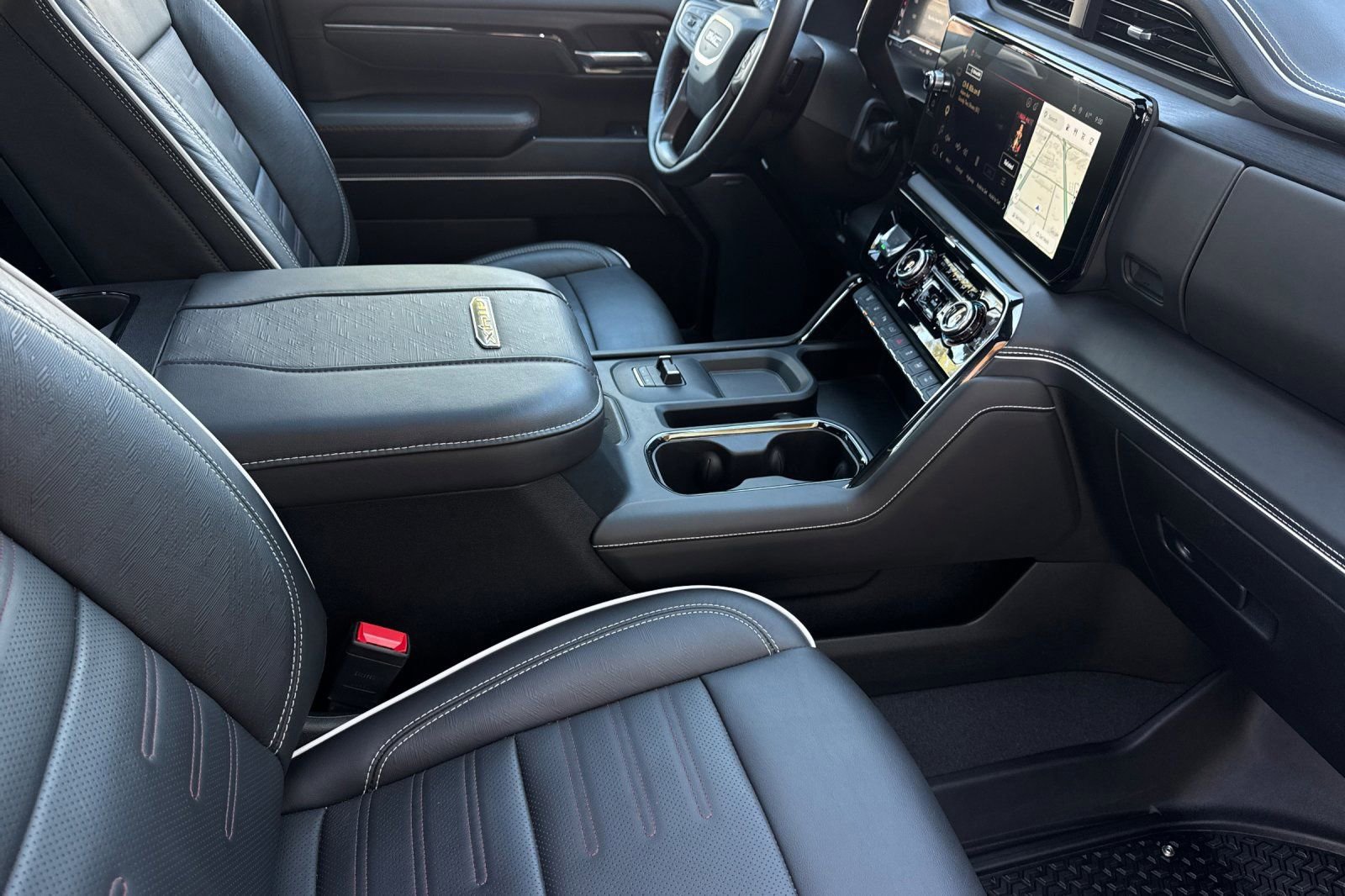 Certified 2025 GMC Sierra 2500 AT4X image 16
