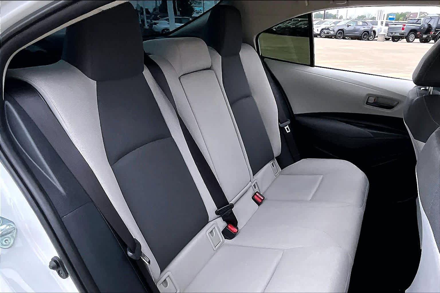 Certified 2022 Toyota Corolla LE FWD image 20