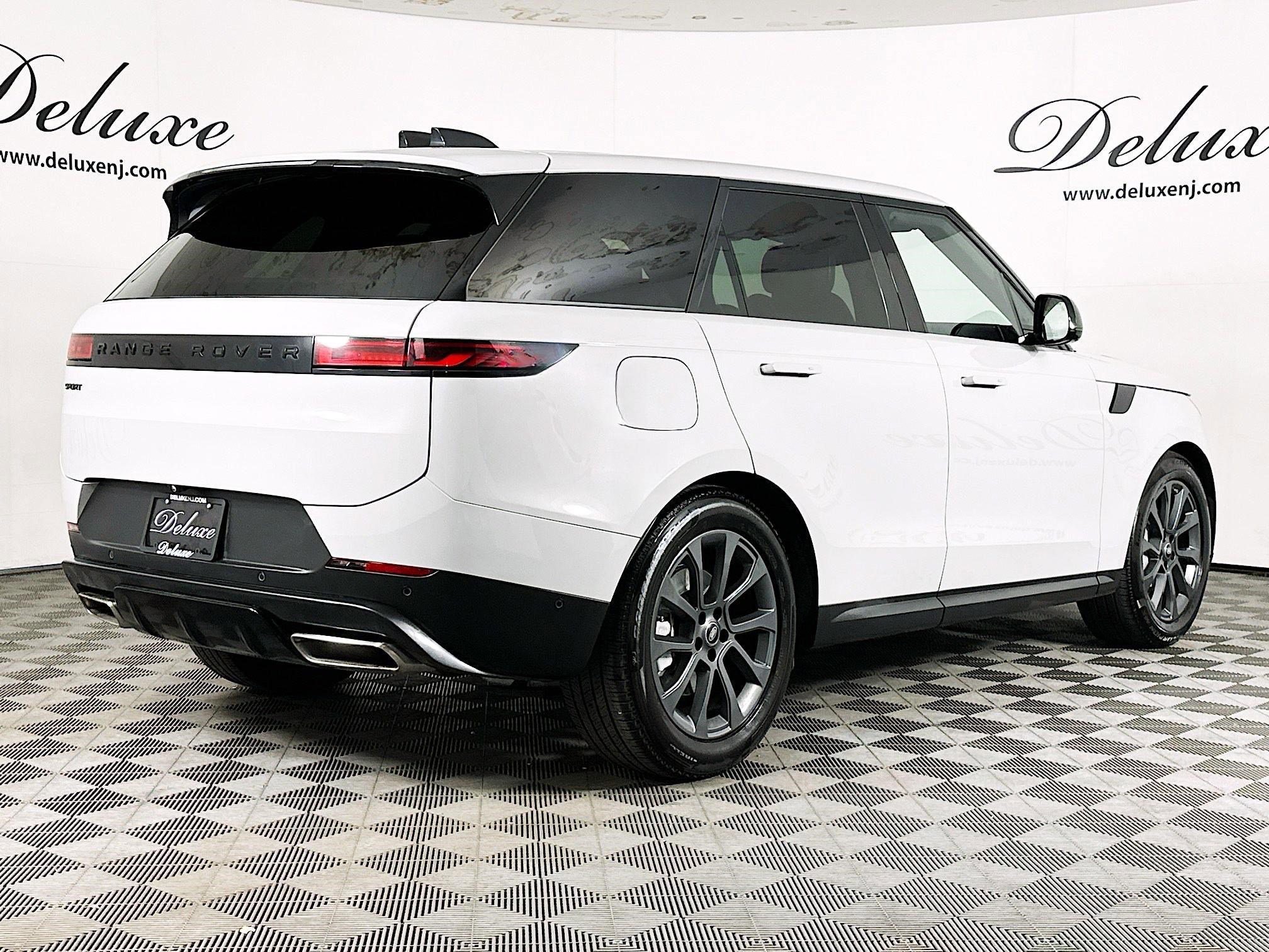 Used 2025 Land Rover Range Rover Sport SE AWD/4WD image 6