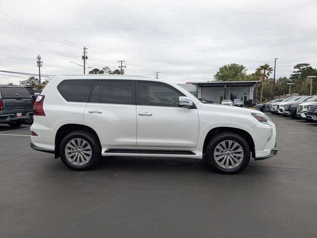 Used 2021 Lexus GX 460 Premium w/ Accessory Package image 4
