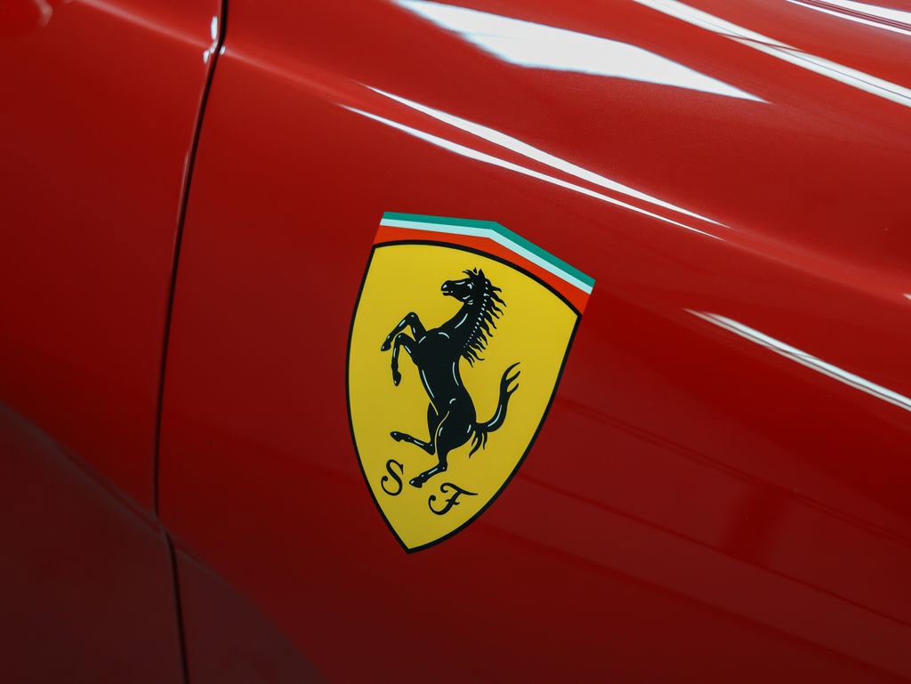 Used 2024 Ferrari 812 Competizione image 15