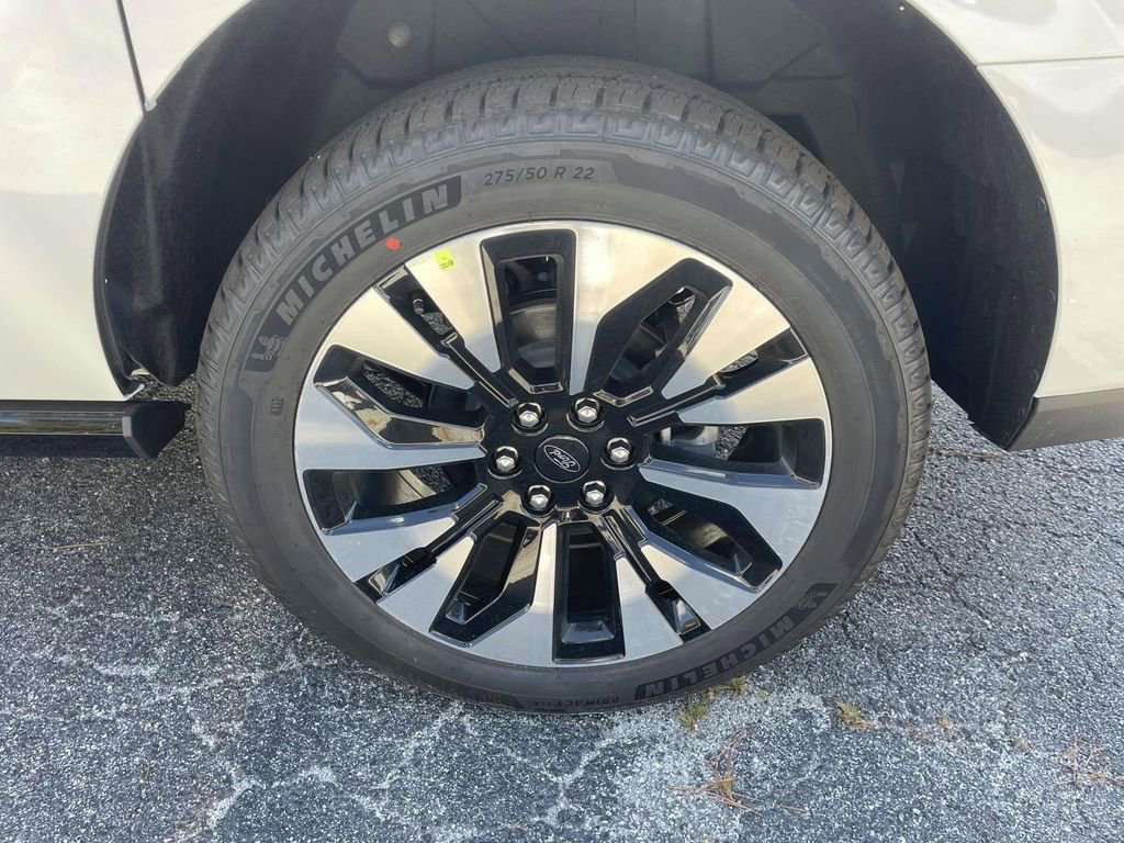 New 2025 Ford Expedition Max Platinum w/ Platinum Ultimate Package image 21