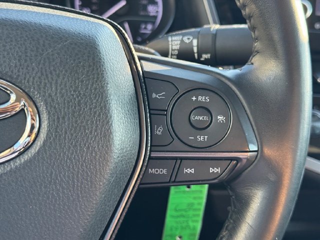 Used 2022 Toyota Camry SE FWD image 19